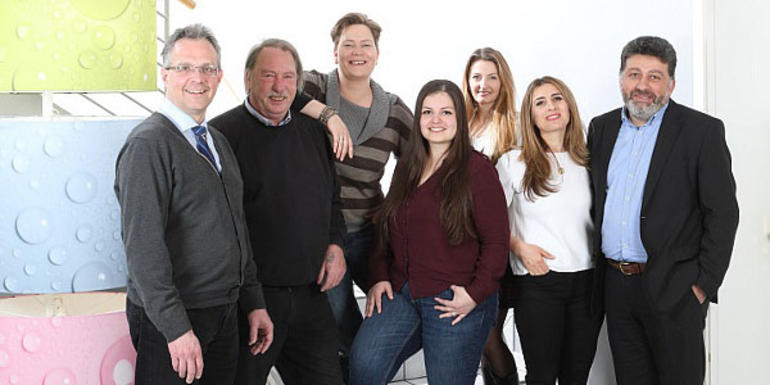 Behind the scenes - Hinter den Kulissen - Part One Behind the scenes - Hinter den Kulissen - Part One