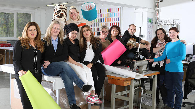 Behind the scenes - Hinter den Kulissen - Part Two Behind the scenes - Hinter den Kulissen - Part Two